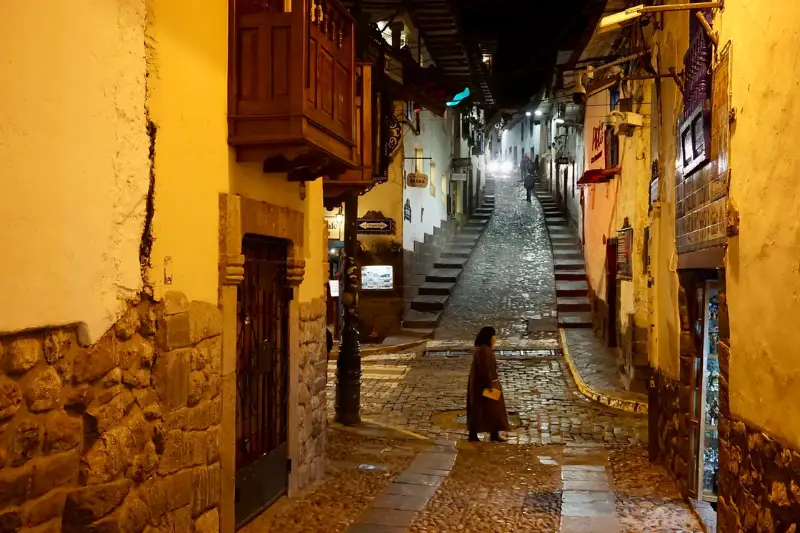 inca ruins in cusco